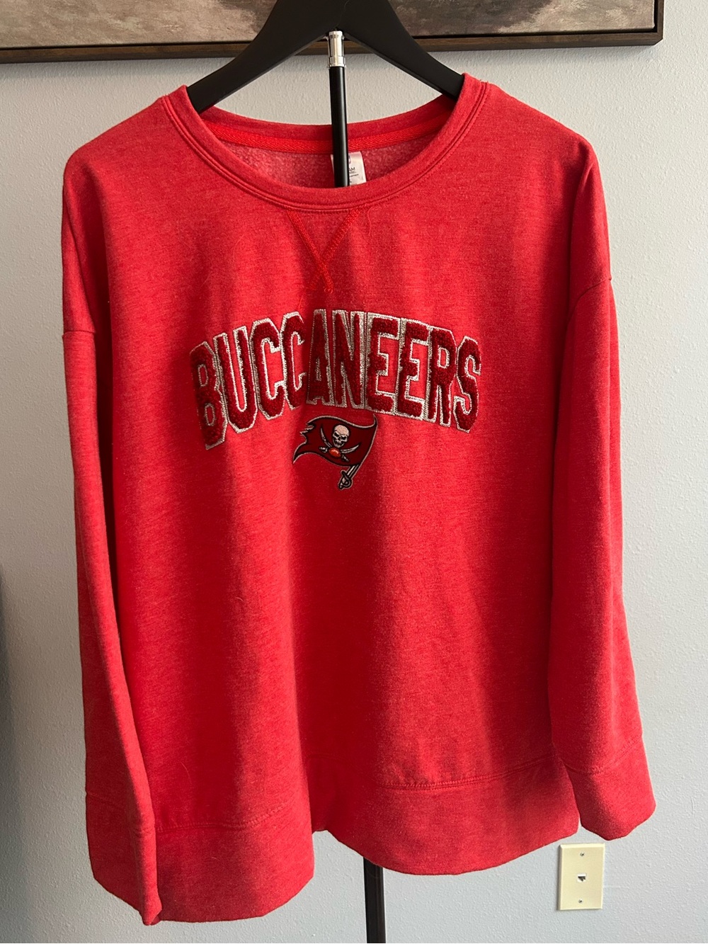 NFL Women’s Buccaneers Red Crewneck Sweatshirt